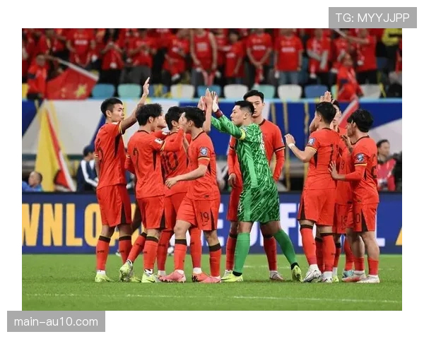 从小组出线到闯入八强，埃因霍温青年军的攻势足球哲学赢得赞誉